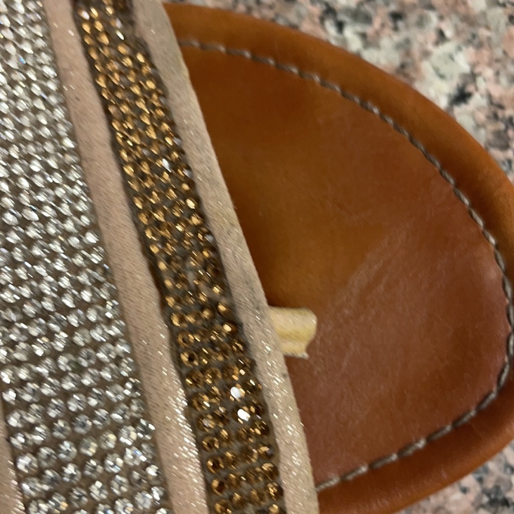 Shoes - Picture 4 of 4